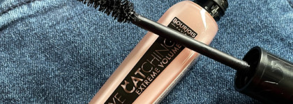 Обманщица или нет? Тушь для ресниц Eye Catching Extreme Volume от Bourjois в оттенке 02 extreme black