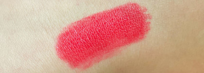 Красивая и смелая…Помада-глянец Luscious Texture Aqua Shine Effect в оттенке Soho от Makeover