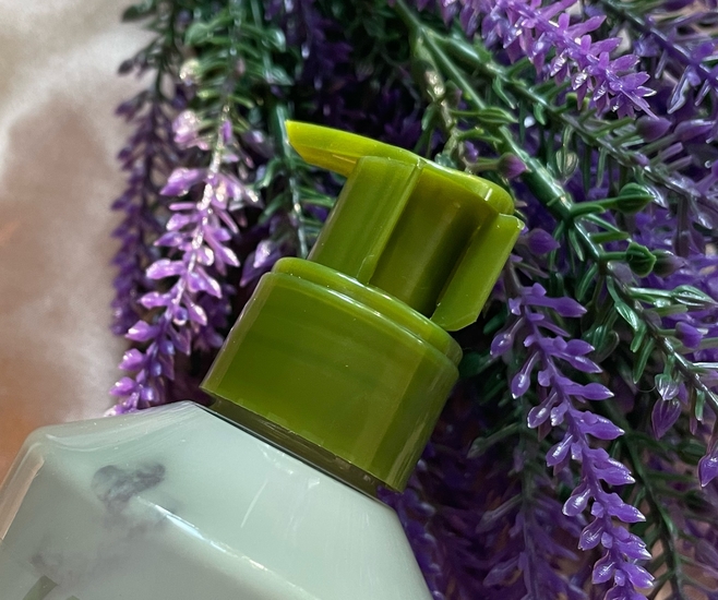 Лавандовое искушение с Relaxing Body Lotion Lavandin Blackberry от Yves Rocher