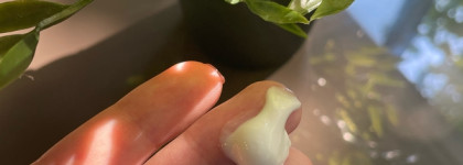 Избавление от сухости вместе с молочком для тела Expert Reparation Repair Lotion Extra Dry Skin от Yves Rocher