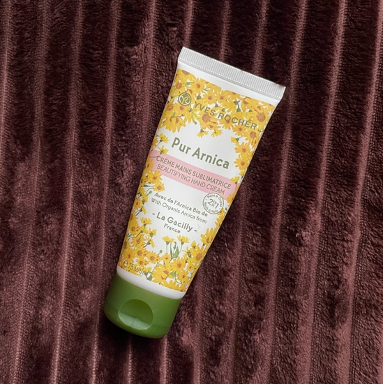 Любимый крем для рук в холодное время года Pur Arnica Beautifying hand cream 2 in1 hands and nails от Yves Rocher