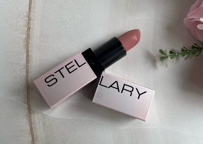 Нежный нюд: Бальзам для губ увеличивающий объем Volumizer Lip Balm в ...