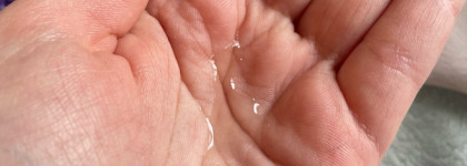 Увлажняющая эссенция Tone Up Hydra Essence от The U и Маска энзимная пектиновая Cleansing от Geltek