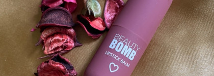 Свои губы, только лучше: Помада-бальзам для губ Color Lip Balm в оттенке 06 от Beauty Bomb