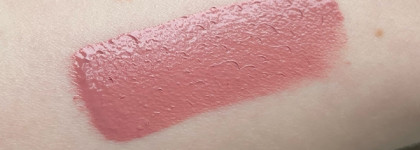 Зацементированные губы: Жидкая матовая губная помада Liquid Lipstick Matt Tattoo No Transfer 12H в оттенке 123 от Luxvisage