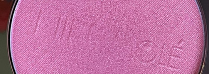 Фаворит 2023 года: Румяна-хайлайтер Highlighter Blush в оттенке 101 shine от Nikk Mole