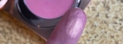 Фаворит 2023 года: Румяна-хайлайтер Highlighter Blush в оттенке 101 shine от Nikk Mole