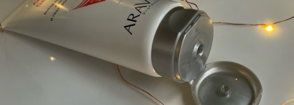 Антивозрастная и увлажняющая линейка для лица от Aravia