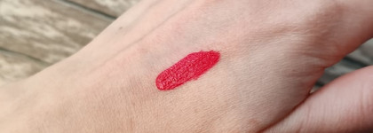 Любимая из красных Soda matte lip liquid 015 pretty fly