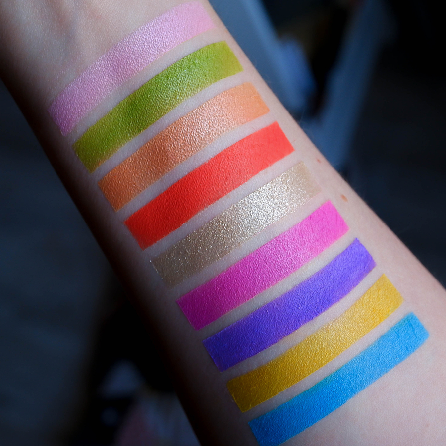 Golden Rose Miss Beauty eyeshadow palette "Colourpop" (естественный свет)