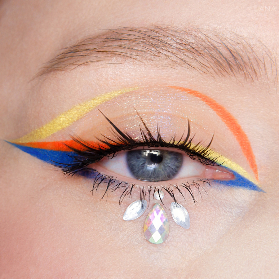 Pastel "Show your game" waterproof gel eye pencil