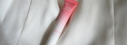 Такие разные продукты от Clarins: Milky Mousse и Lip Perfector