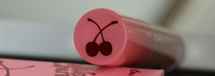 Блеск для губ Lime Crime Wet Cherry Lip Gloss: вишневое очарование или разочарование?