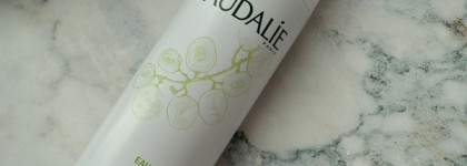 Знаменитая виноградная вода Caudalie Grape Water/Eau de Raisin - и не друг, и не враг, а так