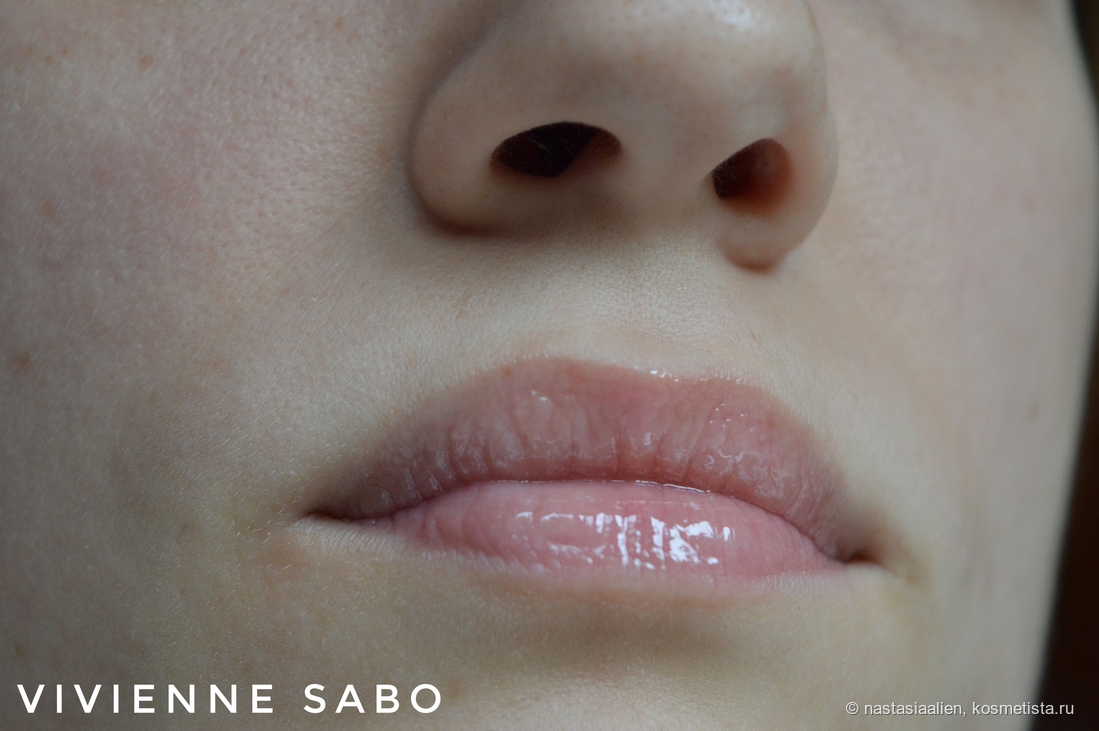 Vivienne Sabo Масло для губ Dessert à Lèvres 02 Макарон