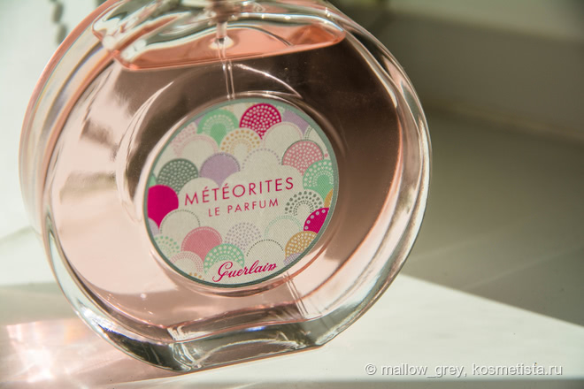 Guerlain Météorites Le Parfum - вдохновение пудрой или коммерция? Мой любимый и очень спорный аромат