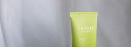 Солнцезащитный крем для жирной кожи: Frudia Green Grape Sebum Control Cooling Sun Gel