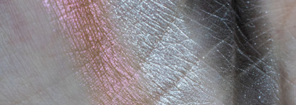 Новинка-невидимка Jeffree Star Eye Gloss Powder