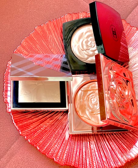 3 звёздочки моей косметички: Camelia de Chanel, бантик Burberry silver shimmer и роза Smashbox+Vlada petal metal