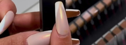 Hudabeauty запустила новую линейку тональной основы Faux filter skin finish foundation stick, базу под макияж и кисть для нанесения тона