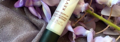Блеск для губ Lip Glass Glow от Kevyn Aucoin оттенок Crystal Clear