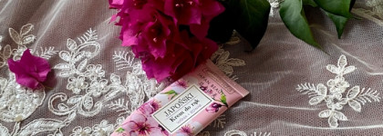 Сумочный вариант: Bielenda hand cream cherry and silk (вишня и шёлк), Brazilian nut (бразильский орех)