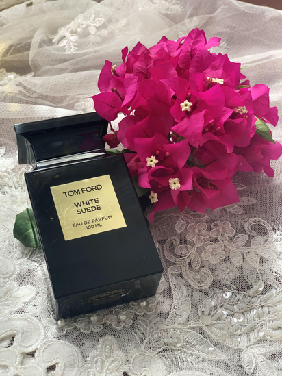 Tom Ford White Suede EDP - многогранный и переливчатый