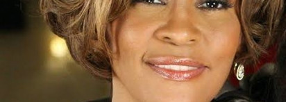 Мас + Whitney Houston выпускают коллаборацию: тени, помады, блески, румяна и хайлайтер