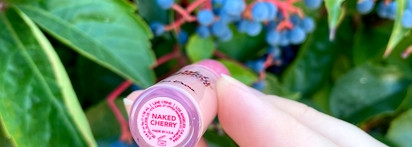 Какая гадость эта ваша заливная чери Lime Crime Wet Cherry Gloss в оттенке Naked cherry