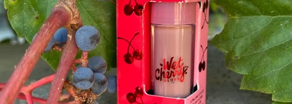 Какая гадость эта ваша заливная чери Lime Crime Wet Cherry Gloss в оттенке Naked cherry