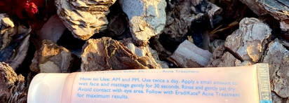 Kate Somerville EradiKate Daily Foaming Cleanser – лучшая пенка для умывания для комбинированной кожи, которую я не повторю