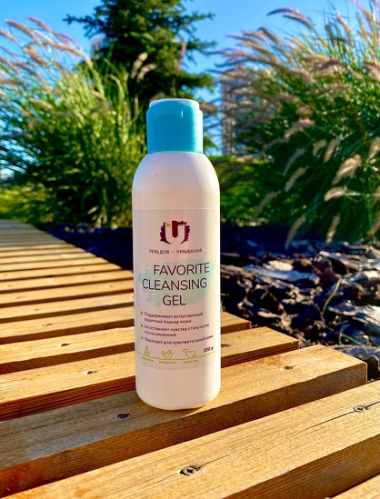 Купила бы сама: The U Favorite Cleansing Gel и The U Keep Calm Toner