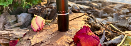 Чилим с помадой Chili MAC Lipstick