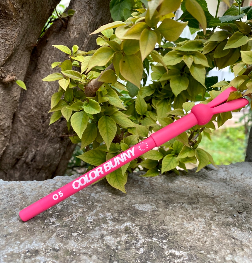 Love Generation Bunny Color Gel Eye Pencil – крутейший розовый карандаш для глаз в оттенке 05