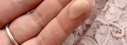 Charlotte Tilbury Airbrush Flawless 02 в своих лучших традициях