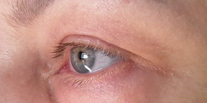 Воплощение моих мечт в аристократичном сером в туши для ресниц Ballerine L'etoile Ballerine mascara aerien douceur black с эффектом естественных ресниц
