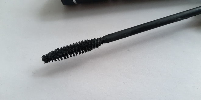 Воплощение моих мечт в аристократичном сером в туши для ресниц Ballerine L'etoile Ballerine mascara aerien douceur black с эффектом естественных ресниц