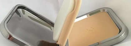 Нежная Kiko Weightless Perfection Wet and Dry Powder Foundation #60