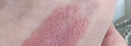 Премия "Лучшие бюджетные продукты для губ"