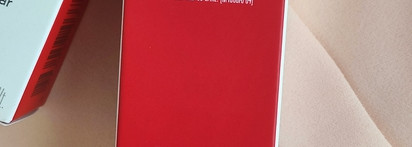 Обновлённое масло-блеск для губ Clarins Lip Comfort Oil в оттенках 01 Honey и 04 Pitaya