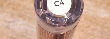 Пудра и консилер Makeup Revolution Conceal and Define + универсальная кисть кабуки