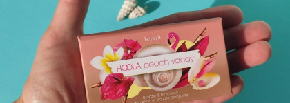 Лимитированная палетка для лица Benefit Hoola beach vacay blush & bronzer duo