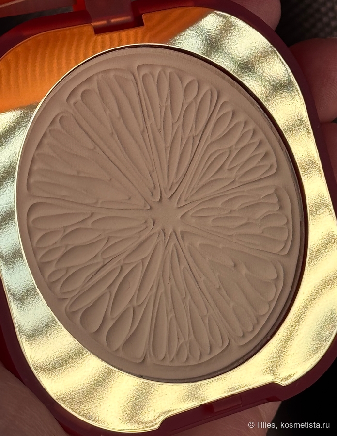 Juicy Fizz Summerproof Powder Foundation SPF50 оттенок 01 Ivory
