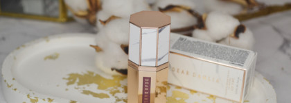 Мусс для губ Dear Dahlia Paradise Dream Velvet Lip Mousse в оттенке Cranberry - настоящее удовольствие для любителей мягких муссовых помад