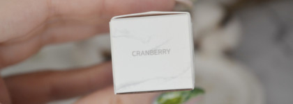 Мусс для губ Dear Dahlia Paradise Dream Velvet Lip Mousse в оттенке Cranberry - настоящее удовольствие для любителей мягких муссовых помад