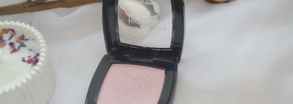 Сияние из космоса с хайлайтером Lavelle Highlighter в оттенке 03