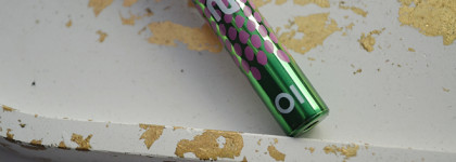 Лимитка Beauty Bomb UFO: подводка-фломастер с кистью 25 Frame Eyeliner в оттенке 01