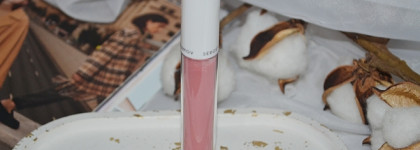 Новинки моей косметички от Sergey Naumov: нюдовая помада и приятный глянцевый блеск