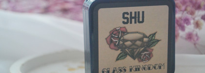 Сияющее недоразумение: хайлайтер SHU Glass Kingdom highlighter в оттенке 321