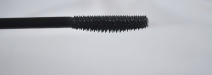 Идеальна с неидеальным исходником: тушь для ресниц Parisa Bon Voyage Great Britain в оттенке Черный